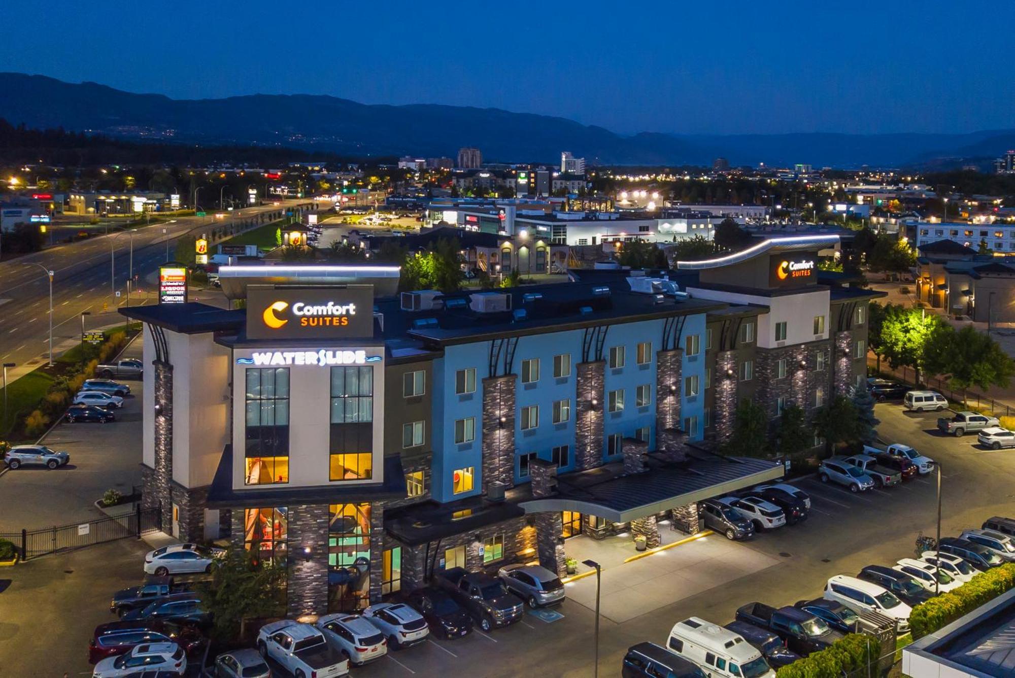 Comfort Suites Kelowna Eksteriør billede